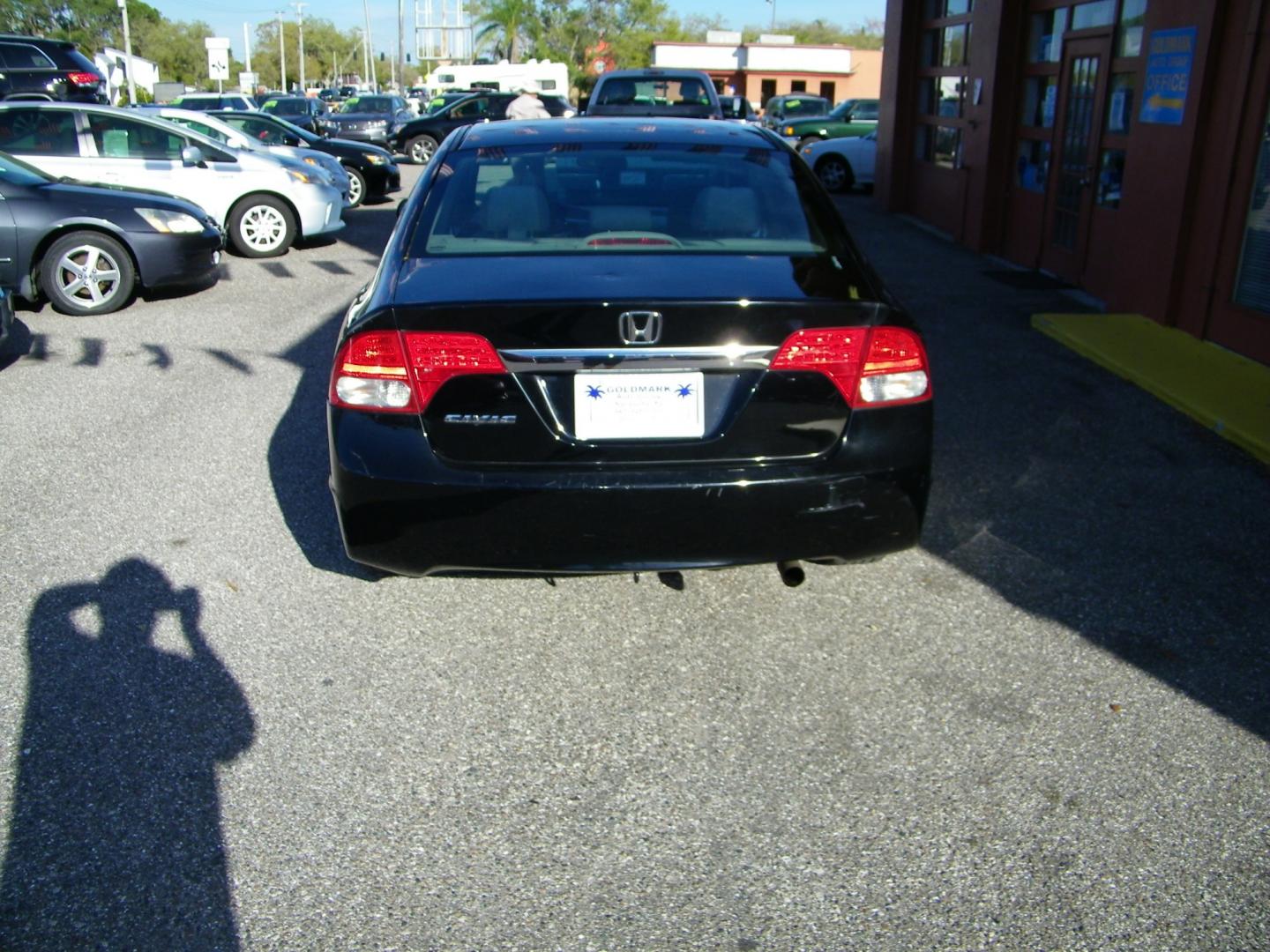 2011 Black /Gray Honda Civic LX Sedan 5-Speed AT (19XFA1F5XBE) with an 1.8L L4 SOHC 16V engine, 5-Speed Automatic transmission, located at 4000 Bee Ridge Road, Sarasota, FL, 34233, (941) 926-0300, 27.298664, -82.489151 - Photo#6